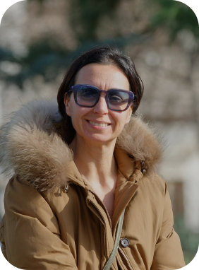 Angela R.